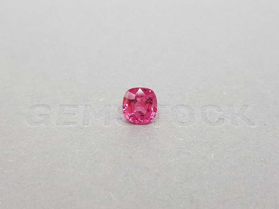 Cushion-cut bright pink Burmese spinel 2.60 ct Image №1