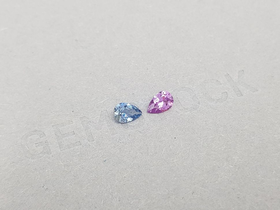Contrasting pair of unheated pear-cut sapphires 0.87 ct Image №2