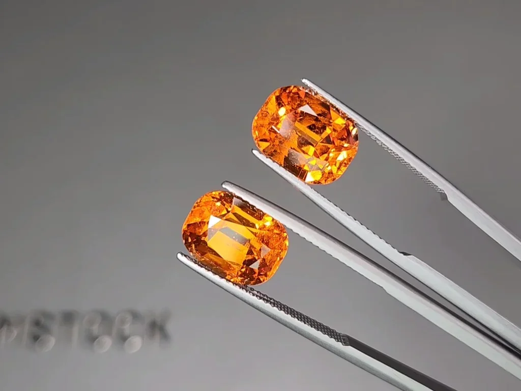 Pair of large cushion cut Fanta spessartines 15.09 carats  Image №3