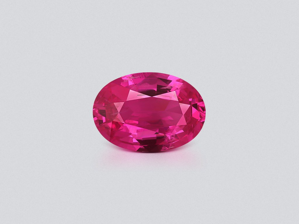 Mahenge spinell leuchtend rosa im ovalschliff 2,61 carats, Tansania Image №1