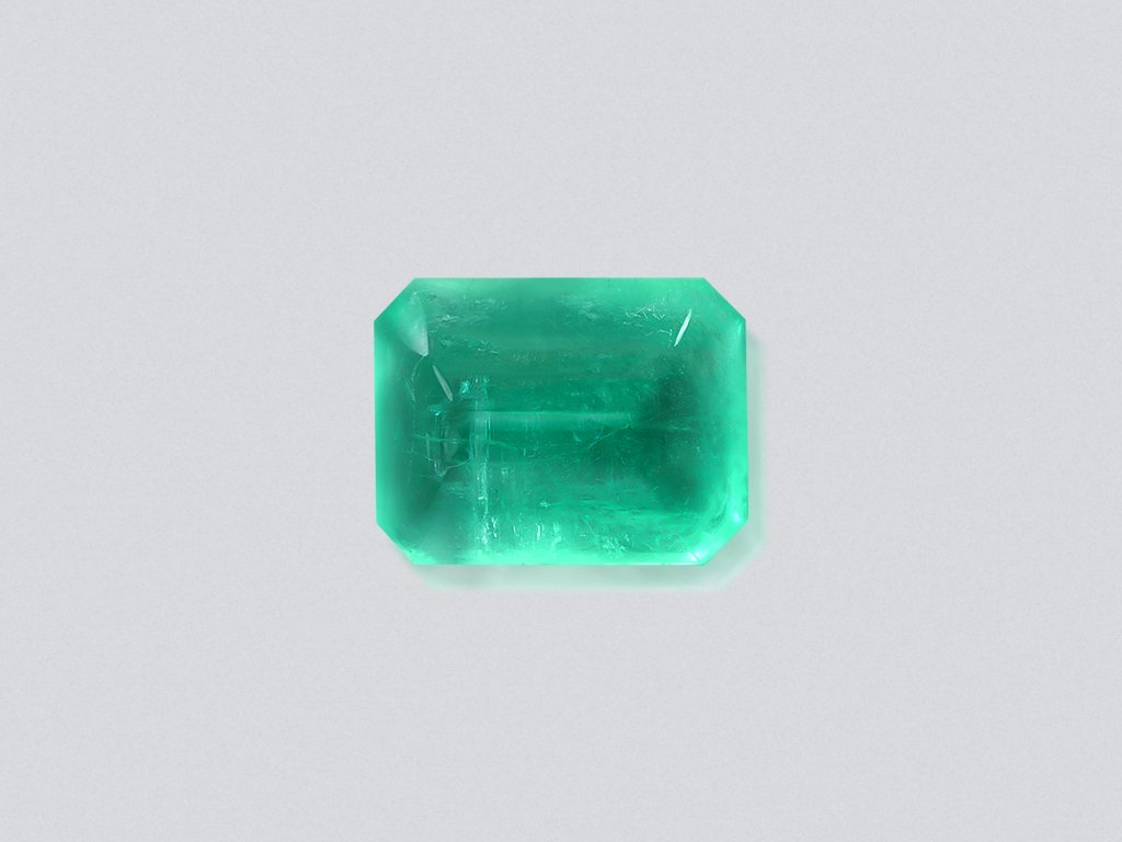 Émeraude taille pain de sucre 6,64 carats, Russie Image №1