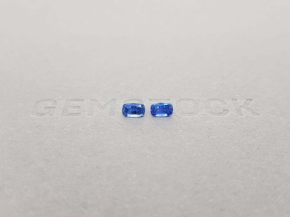 Pair of blue cushion-cut sapphires 0.73 ct Image №1