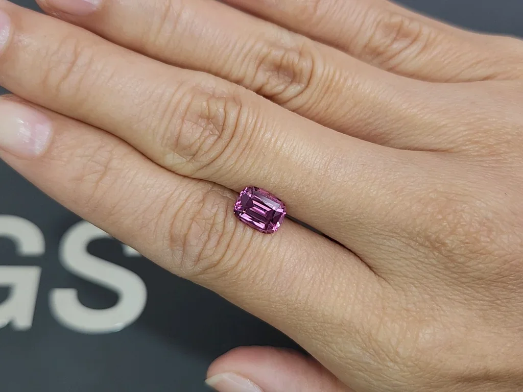 Rhodolite garnet cushion cut 2.09 carats, Tanzania Image №2