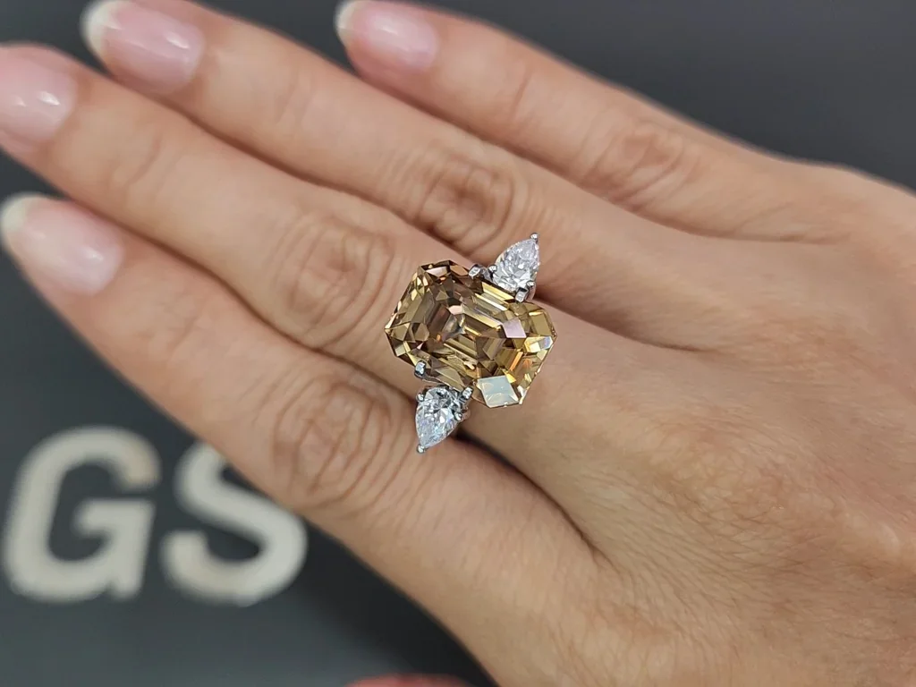 Large brown zircon  octagon cut 14.82 carats, Tanzania Image №5