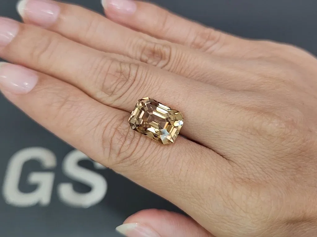 Large brown zircon  octagon cut 14.82 carats, Tanzania Image №2