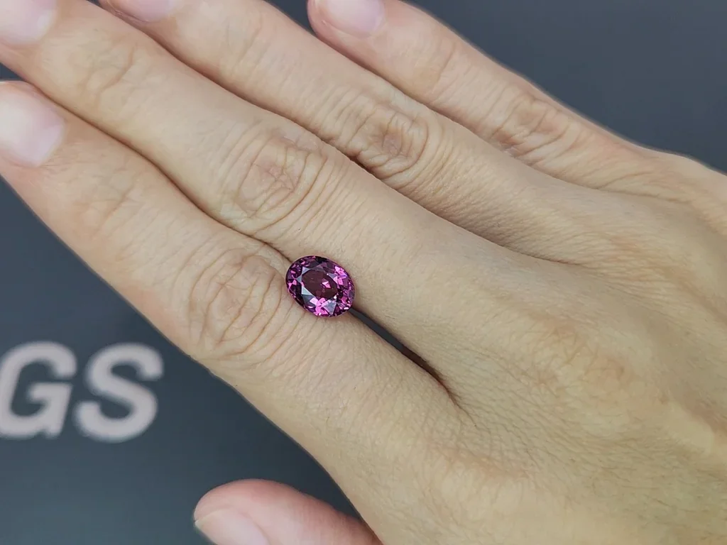 Purple garnet oval cut 2.41 carats, Africa Image №2