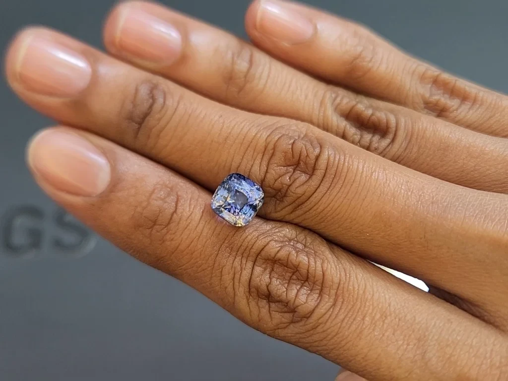 Unbehandelter zweifarbiger saphir im kissenschliff 4,15 karat, Sri Lanka Image №2