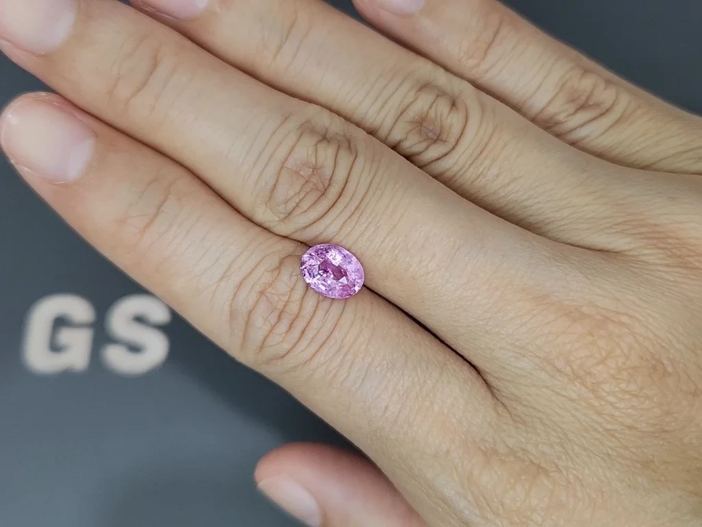 Unbeheizter rosa saphir im ovalschliff 2,05 karat, Sri Lanka Image №2