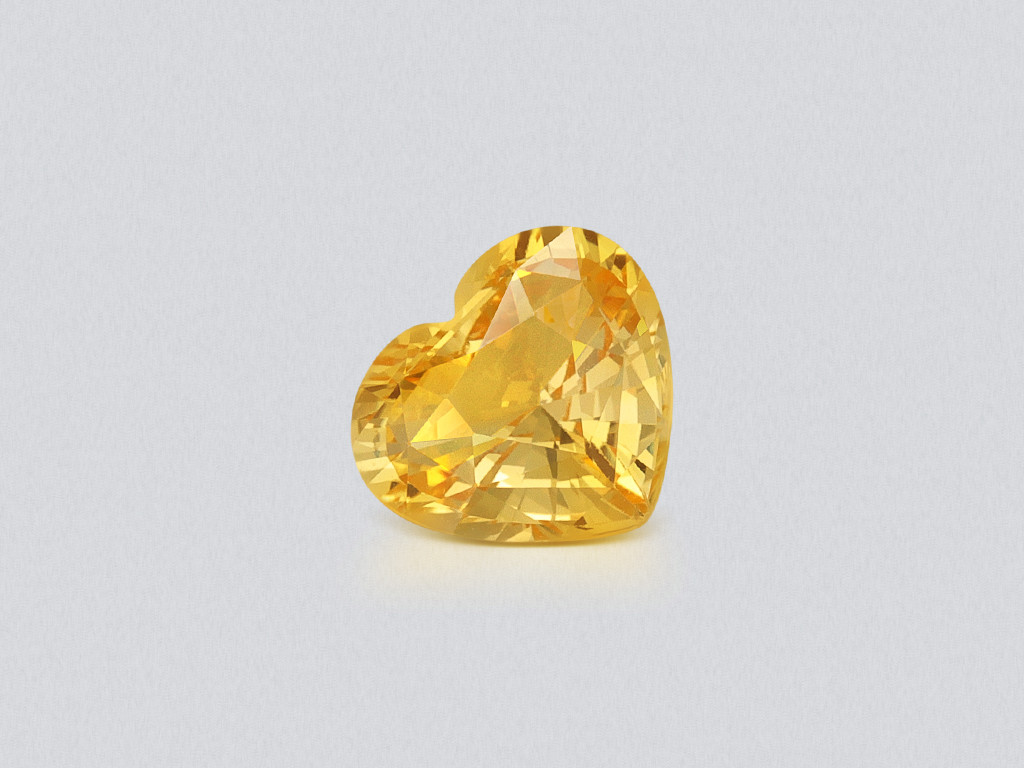 Saphir Vivid Yellow  jaune taille cœur 1,53 carat, Sri Lanka Image №1