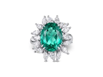 Ring with 4.45-carat Brazilian emerald and diamonds, set in 900 platinum photo