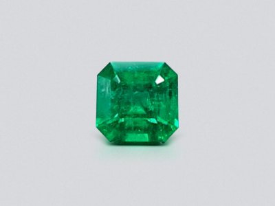 Émeraude colombienne Muzo Green 1,45 ct taille octogone photo