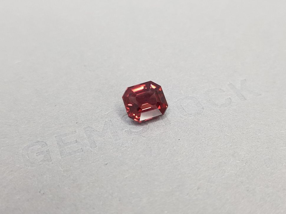 Brilliant red octagon cut zircon 3.43 ct Image №2