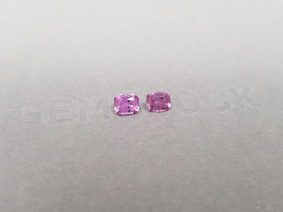 Pair of unheated cushion-cut pink sapphires 1.00 ct, Sri Lanka Image №2