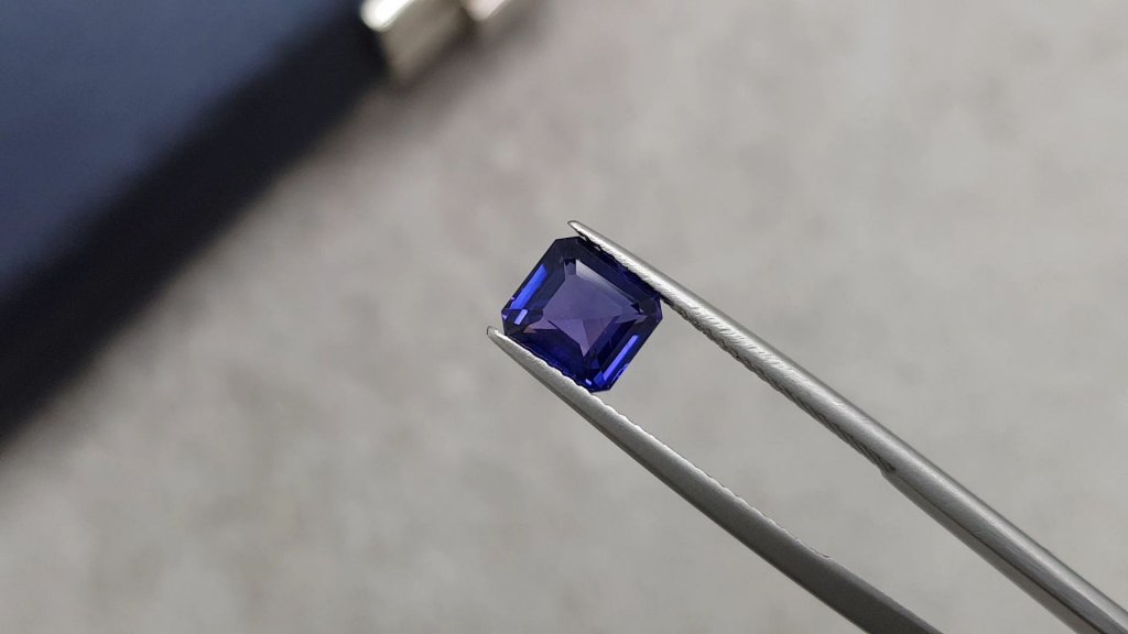 Blue unheated asscher cut sapphire 2.09 carats, Sri Lanka Image №3