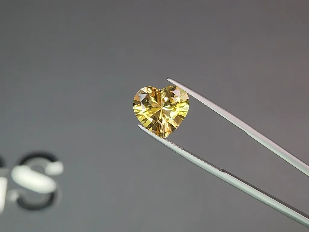 Ensemble de citrines taille cœur 13,73 carats  Image №3