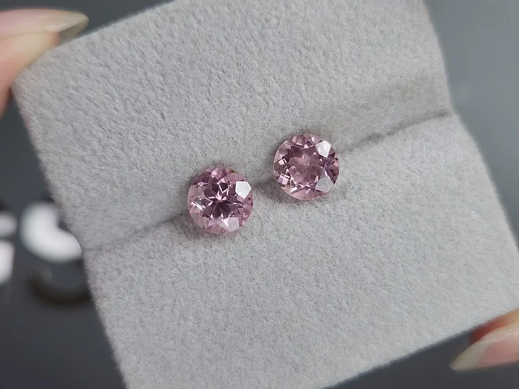 Par de turmalinas rosas de talla redonda de 2,20 quilates, África Image №4