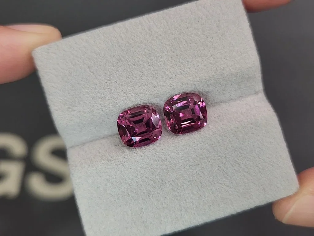 Pair of purple rhodolite cushion cut 4.91 carats, Tanzania Image №4