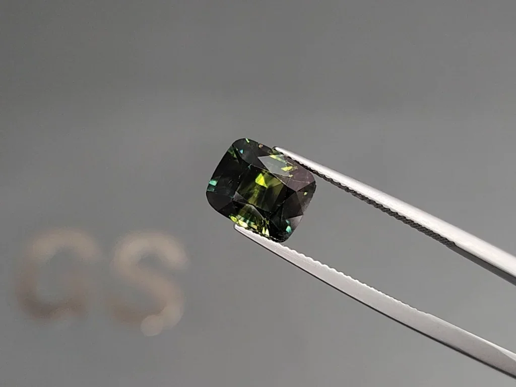 Saphir bicolore taille coussin 4,32 carats, Madagascar Image №3