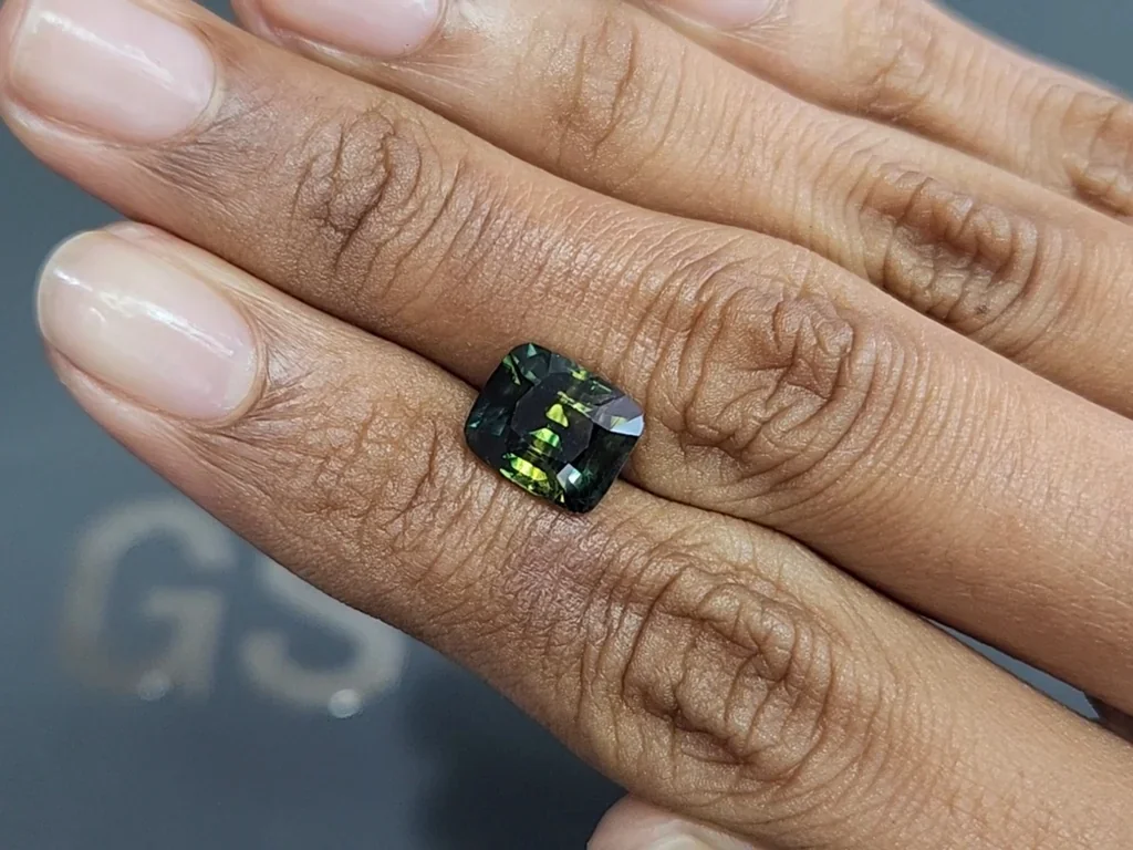 Saphir bicolore taille coussin 4,32 carats, Madagascar Image №2