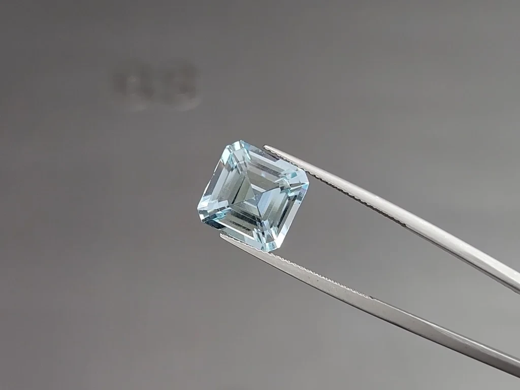 Aigue-marine taille asscher, 6,56 carats, Madagascar Image №3