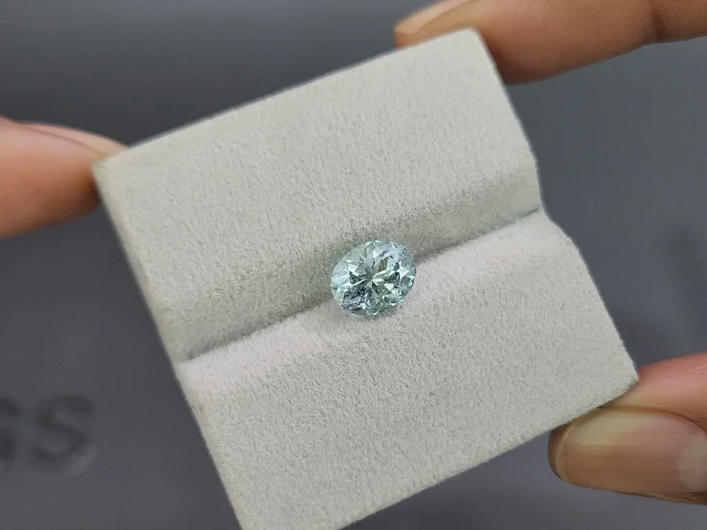 Aigue-marine ovale de 1,68 carat, Madagascar  Image №4