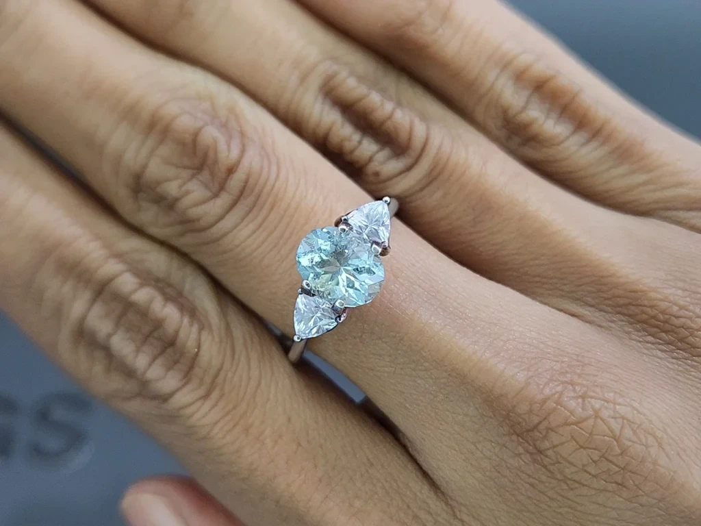 Aigue-marine ovale de 1,68 carat, Madagascar  Image №5