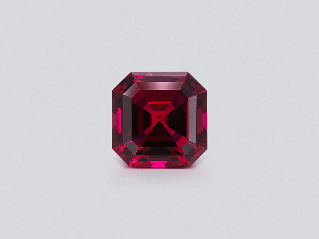 Rhodolite garnet radiant cut 5.79 carats, Madagascar Image №1