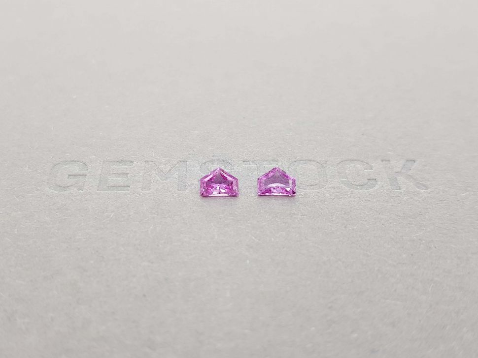 Pair of fancy cut pink sapphires 0.68 ct Image №1