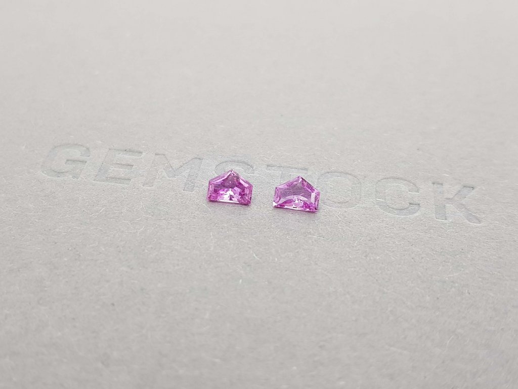 Pair of fancy cut pink sapphires 0.68 ct Image №3