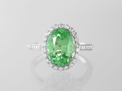 Ring with neon green Paraiba 2.79 ct and diamonds in 18K white gold photo