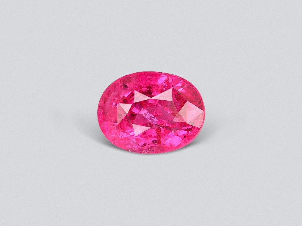 Neon pink Mahenge spinel in oval cut 6.06 ct, Tanzania Image №1