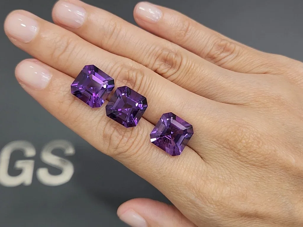 Set of three intense violet amethysts in asscher cut 22.17 carats, Sri Lanka Image №2