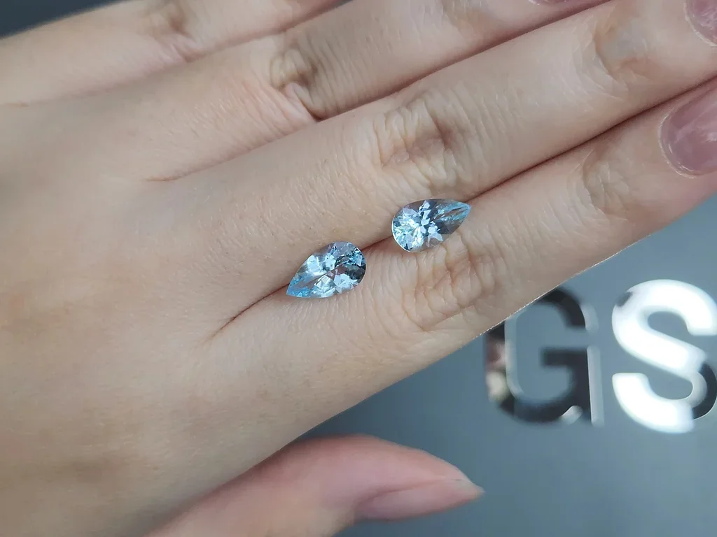 Pair of aquamarines in pear cut  2.60 carats, Madagascar  Image №2