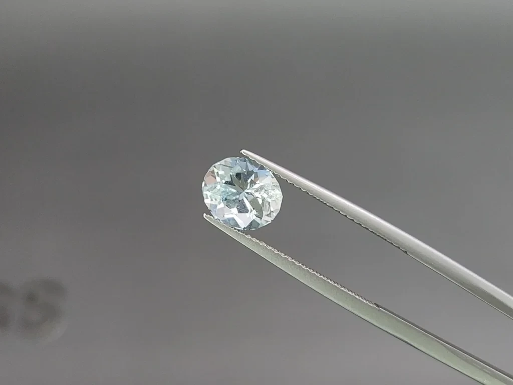Aigue-marine ovale de 1,82 carat, Madagascar  Image №3