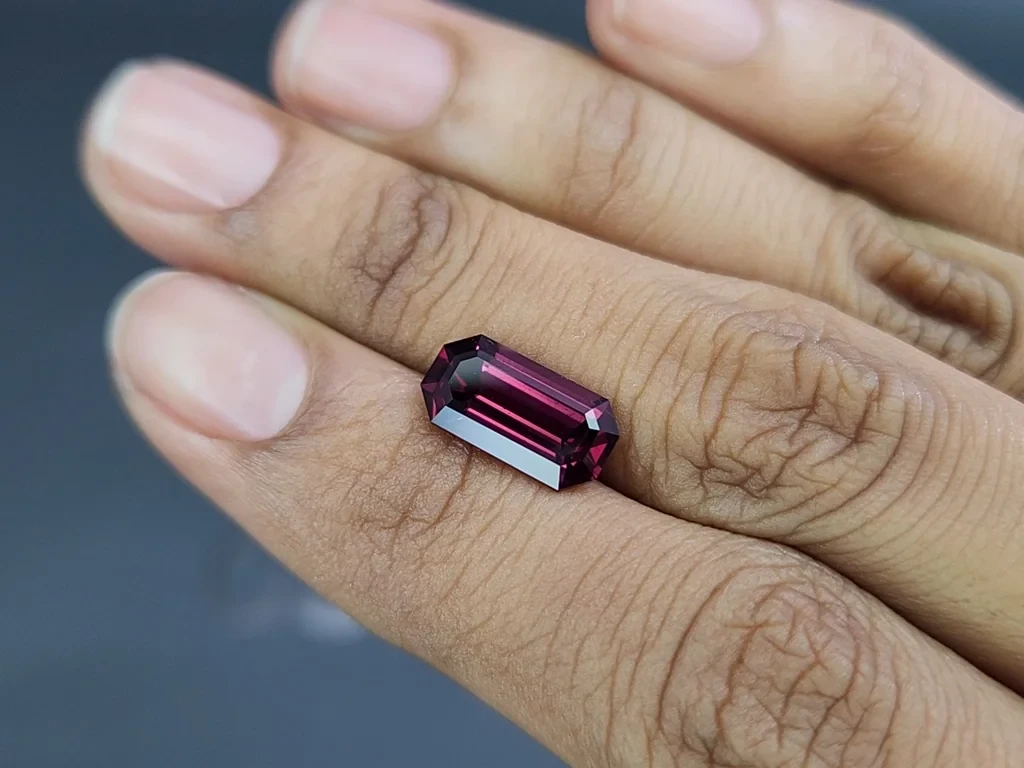 Rhodolite garnet octagon cut 4.16 carats, Madagascar Image №2