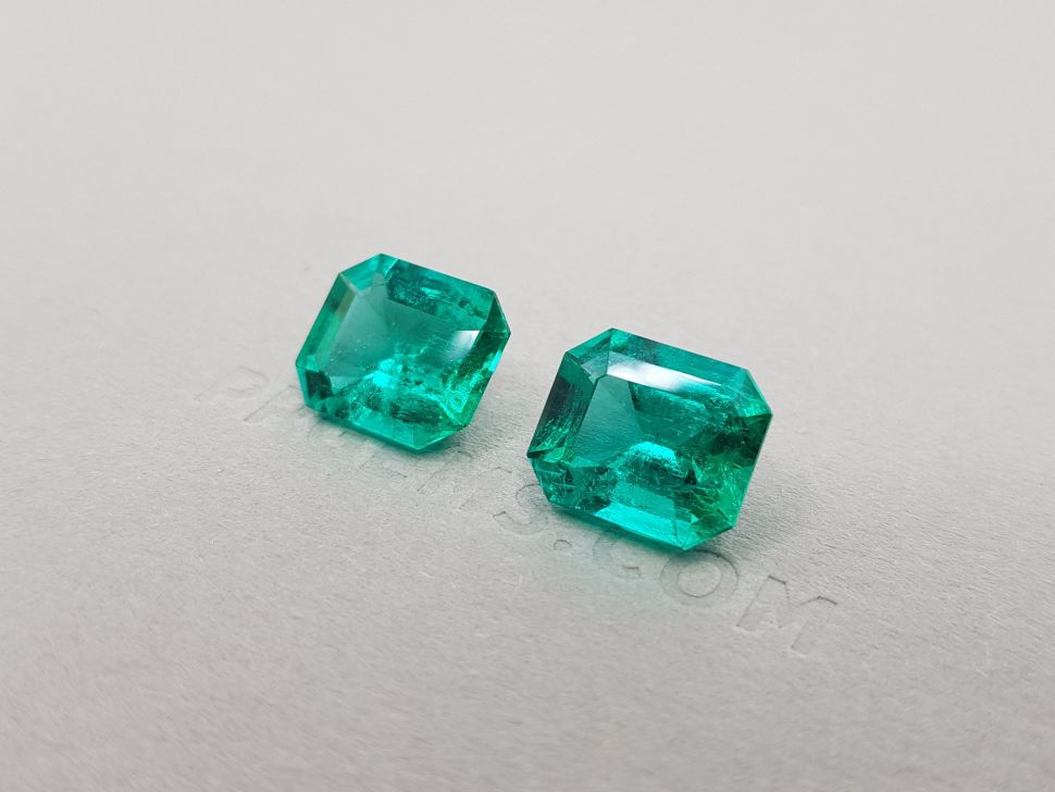 A pair of top quality Colombian emeralds, 11.01 ct, GRS Image №1
