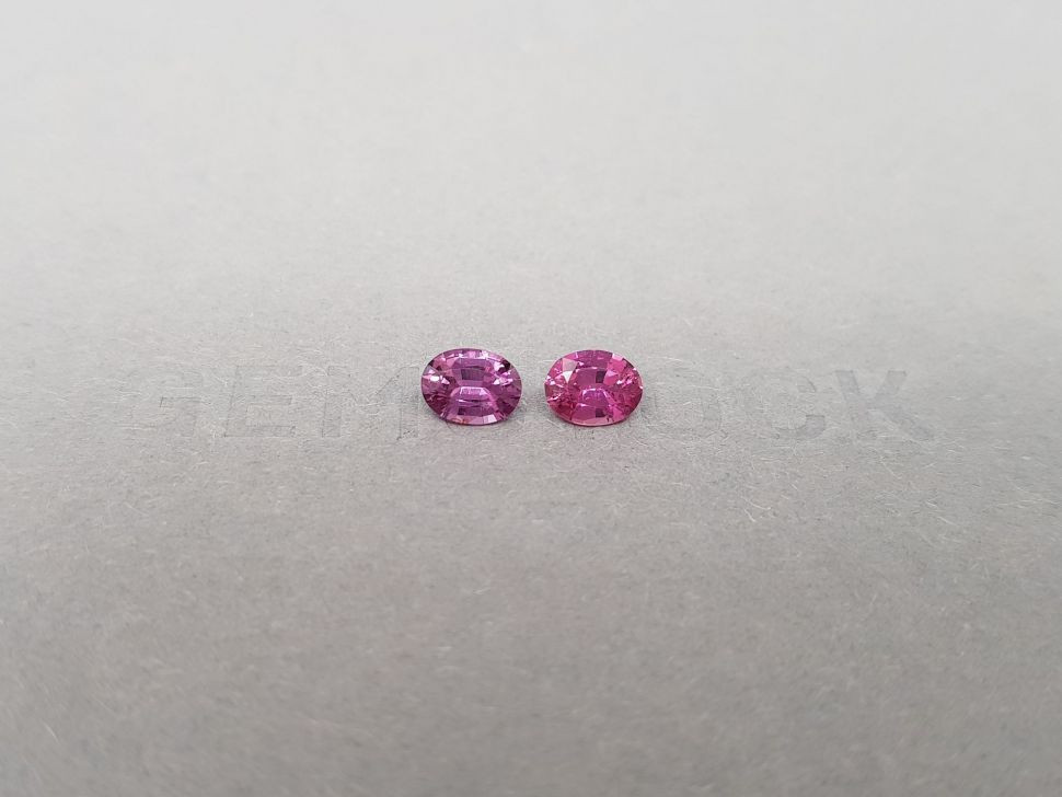 Pair of vivid pink unheated oval cut sapphires 1.32 ct, Madagascar Image №1