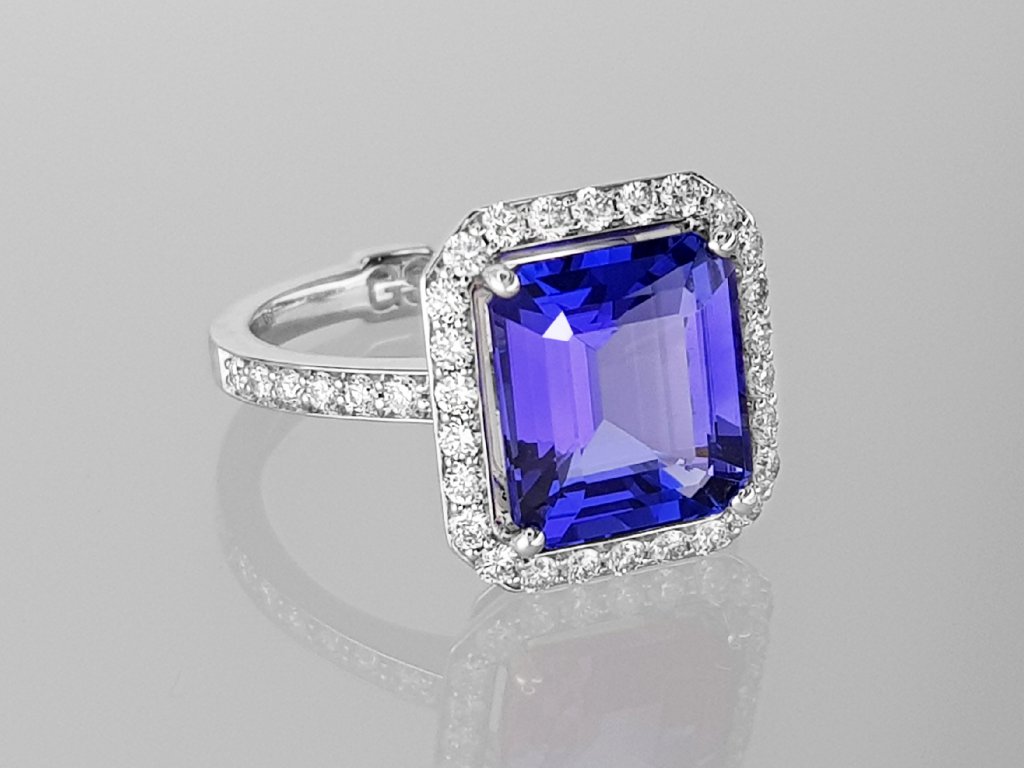 Ring with Royal blue color tanzanite 4.35 ct and diamonds in 18K white gold Image №2