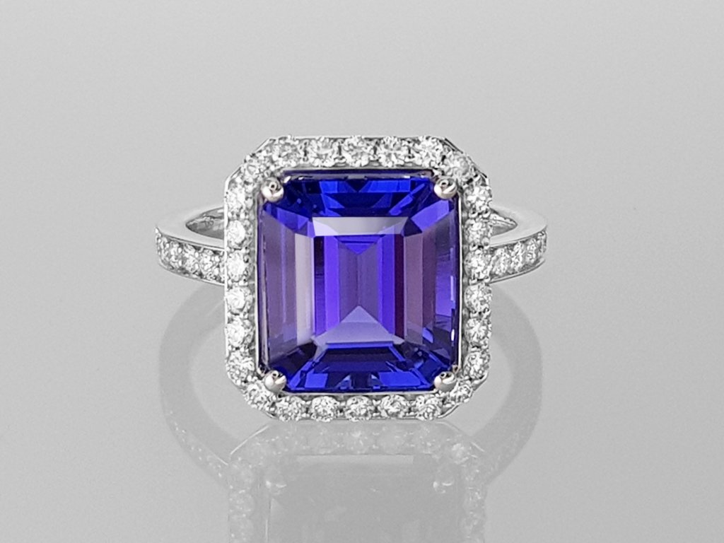 Ring with Royal blue color tanzanite 4.35 ct and diamonds in 18K white gold Image №1