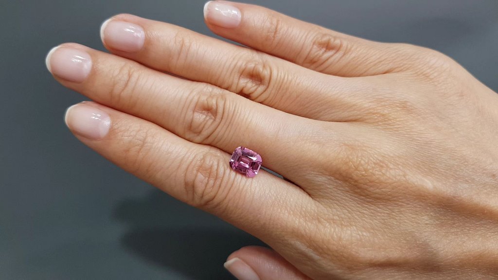 Pink-purple cushion-cut spinel from Tajikistan 2.10 carats Image №2