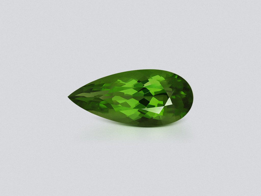 Peridoto verde talla pera 8,32 carats, Pakistán Image №1