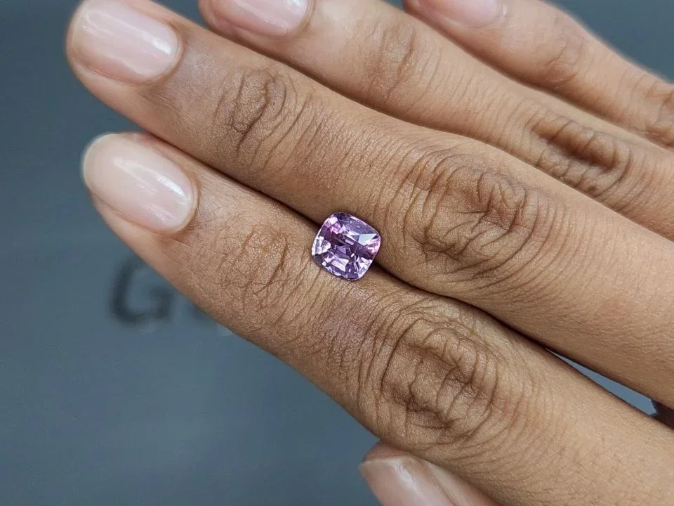 Zafiro rosa de talla cojín de 2,03 carats, Sri Lanka Image №2