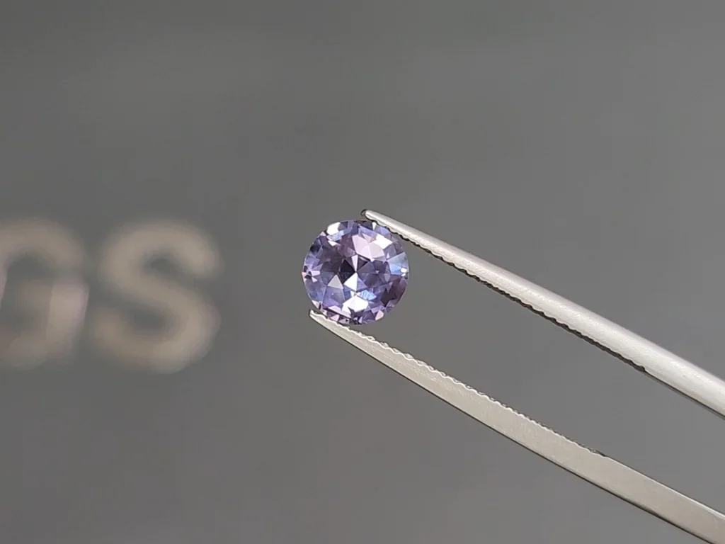 Espinela lavanda de talla redonda 1.26 carats, de Tanzania Image №3