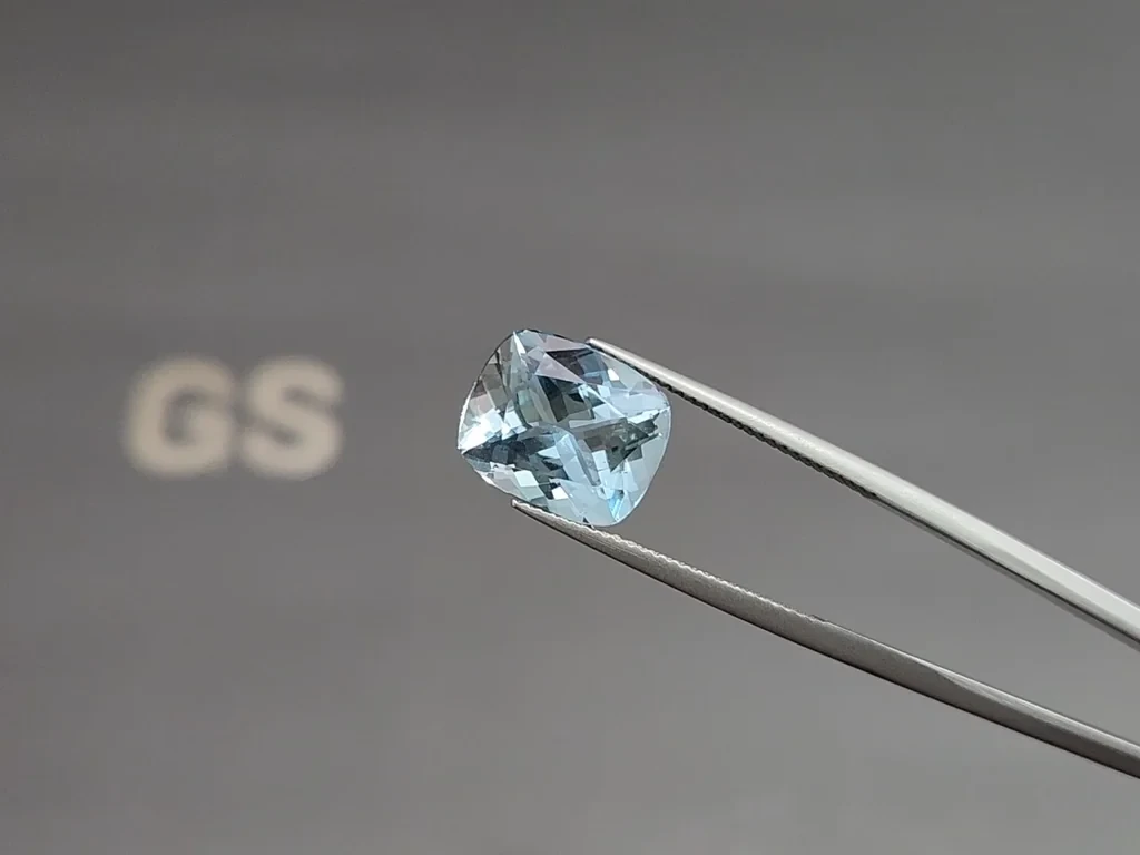 Aquamarine cushion cut  4.92 carats, Madagascar  Image №3