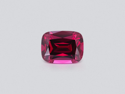 Rhodolite garnet cushion cut 3.85 carats, Madagascar photo