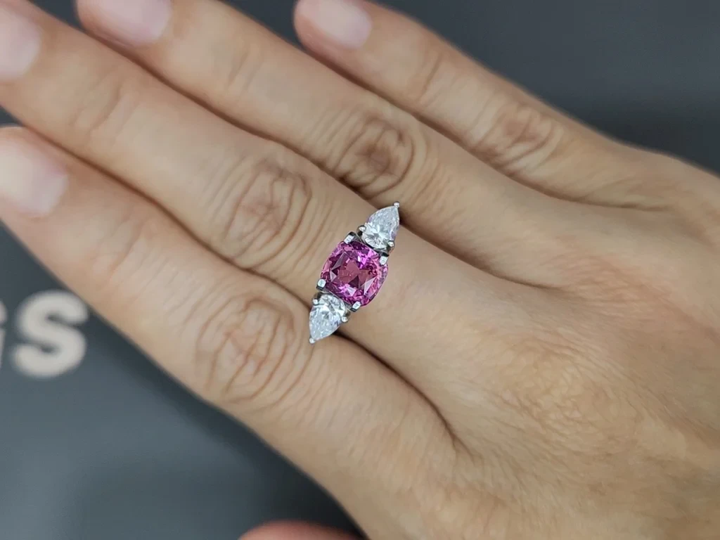 Unbehandelter rosa saphir kissenförmiger 2,03 karat  Sri Lanka Image №5