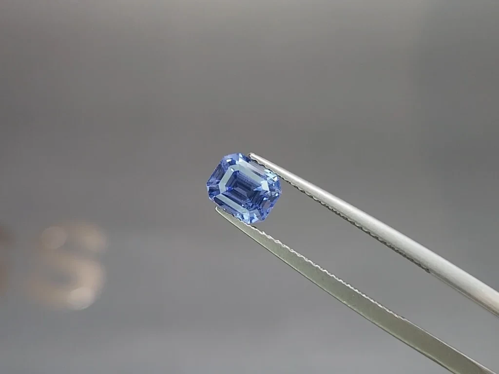 Unheated blue sapphire octagon cut 2.03 carats, Sri Lanka Image №3