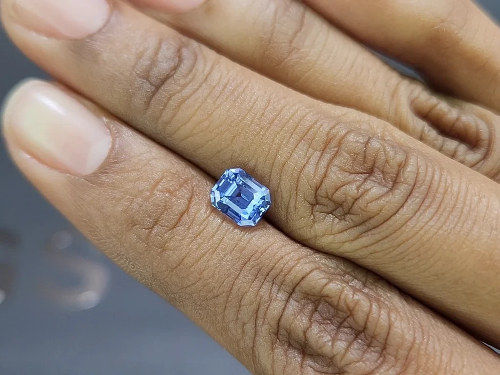 Unheated blue sapphire octagon cut 2.03 carats, Sri Lanka Image №2