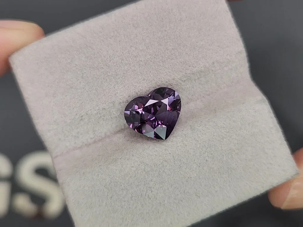 Spinelle taille coeur violet 3,58 carats, Sri Lanka Image №4