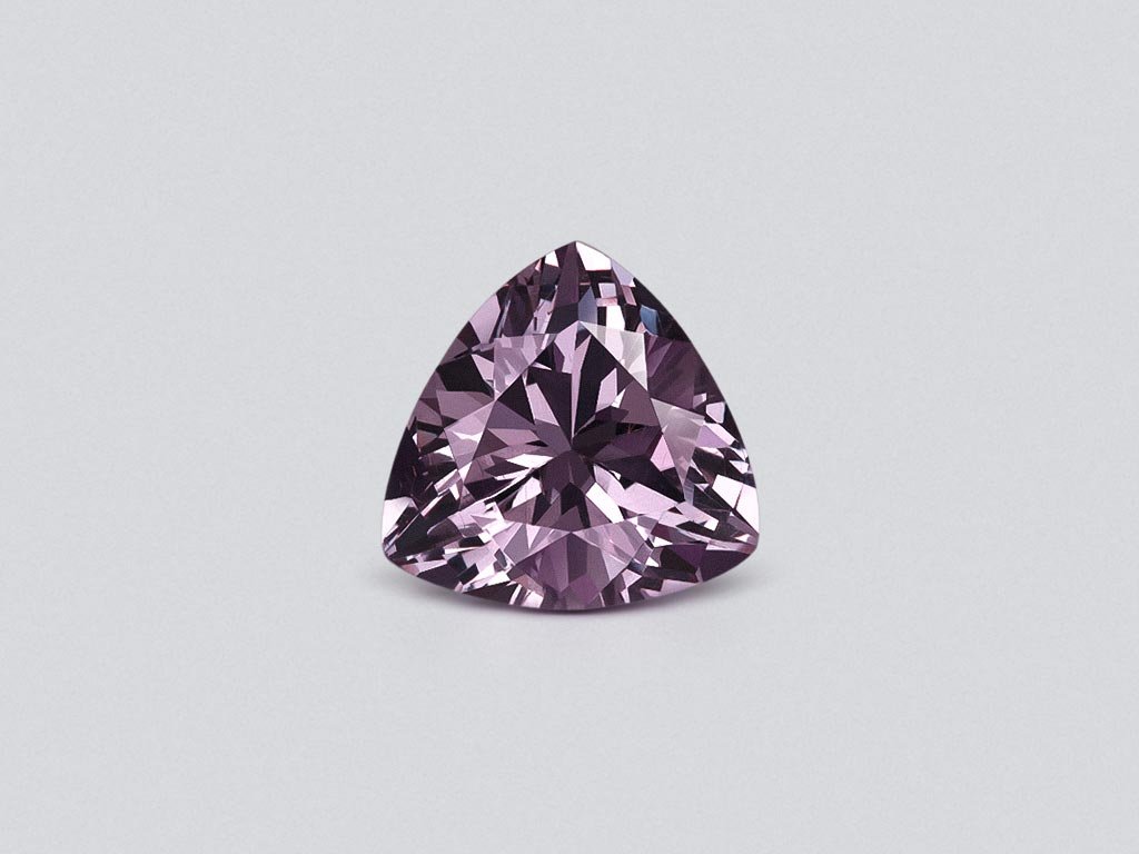 Spinelle lavande taille trillion de 2,15 ct, Tanzanie Image №1